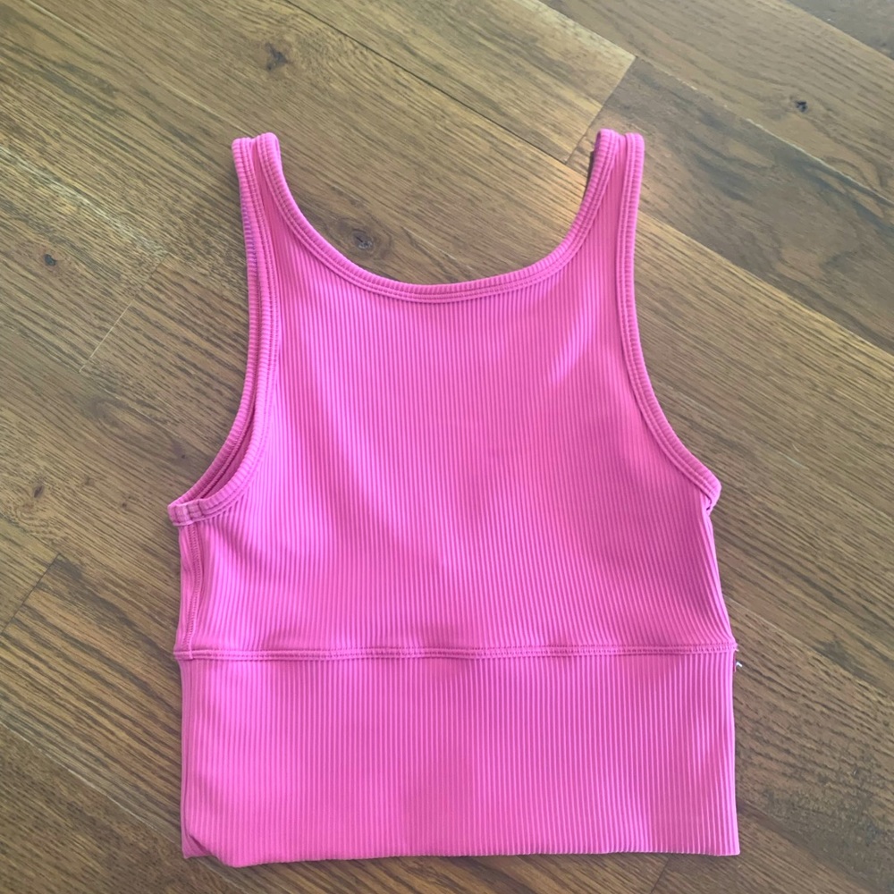 Lululemon pink tank 4